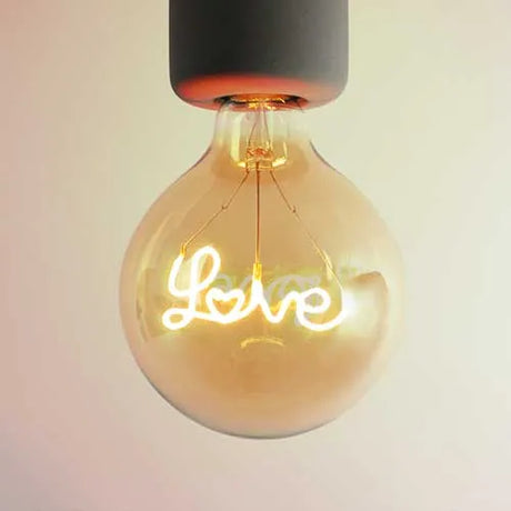 E27 LED-Lampe, Filament G125 Love, 2,5 W, 2100 K, bernsteinfarben, dimmbar